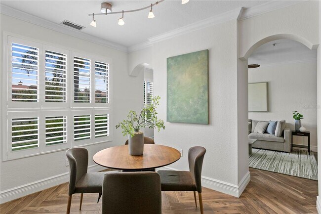Building Photo - 2741 Via Cipriani