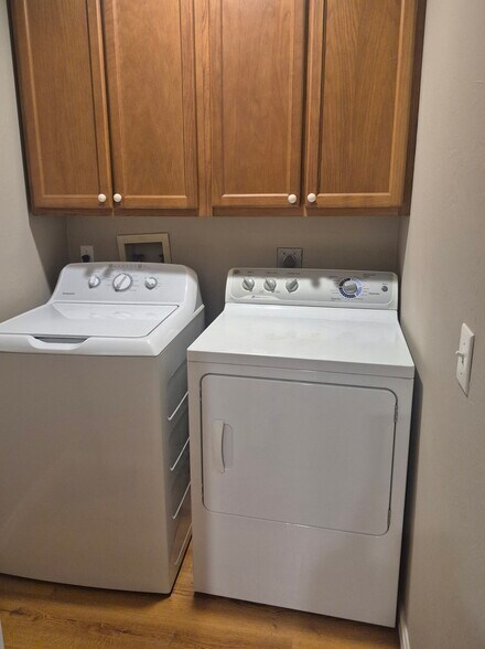 Building Photo - 2481 Golden Gate Blvd E