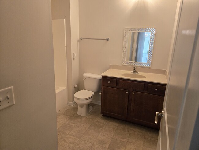Building Photo - 2424 Chancery Ln