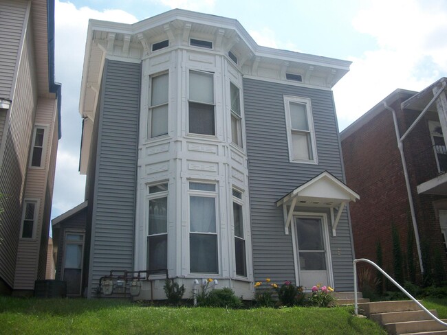 Primary Photo - 1423 Columbia St