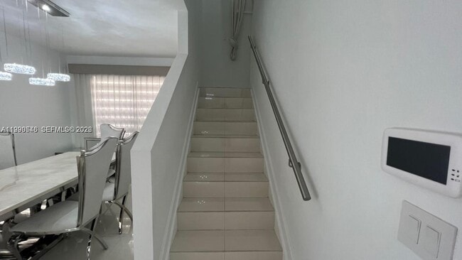 Building Photo - 3570 W 92nd Pl