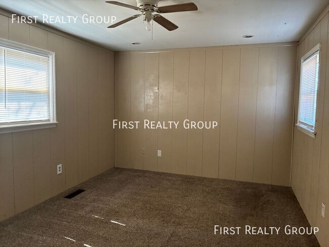 Building Photo - 27 Stadia Dr