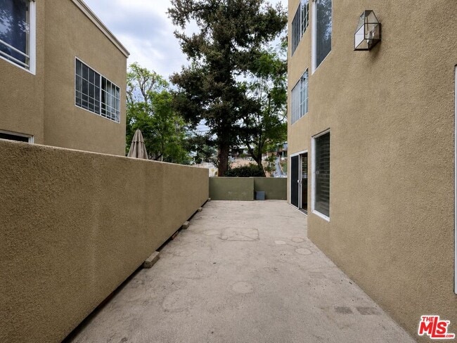 Building Photo - 6140 Monterey Rd