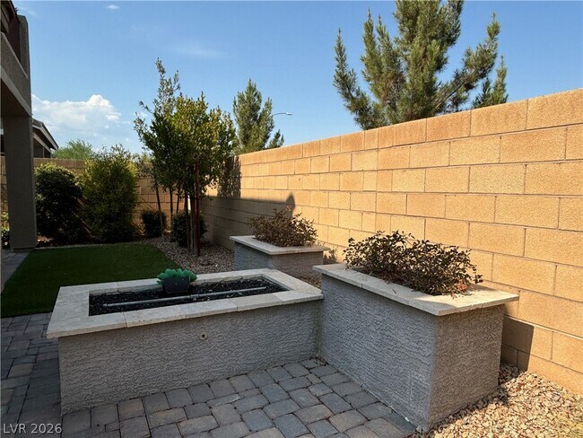 Building Photo - 5636 Justin Robert St