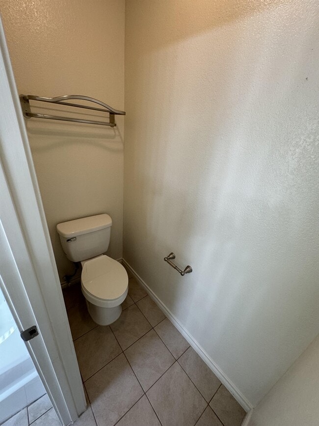 Building Photo - 1506 Jefferis Ave