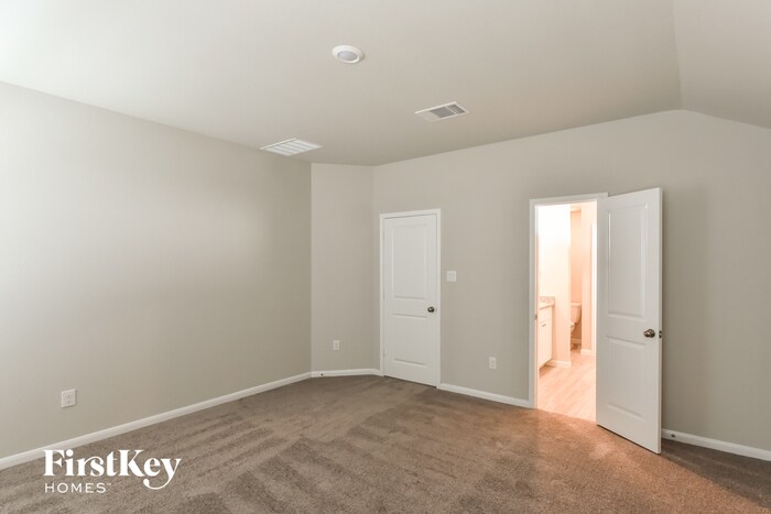 Building Photo - 6620 Hatchery Way