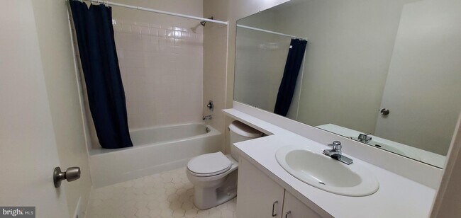 Building Photo - 18 Feiler Ct