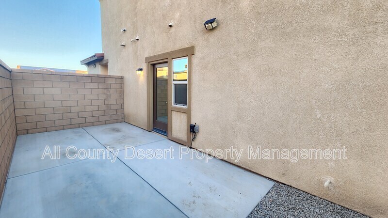 Building Photo - 44801 Beringer Dr