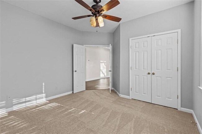 Building Photo - 4831 Edinburgh Dr