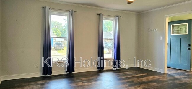 Building Photo - 2536 Roundtree Cir
