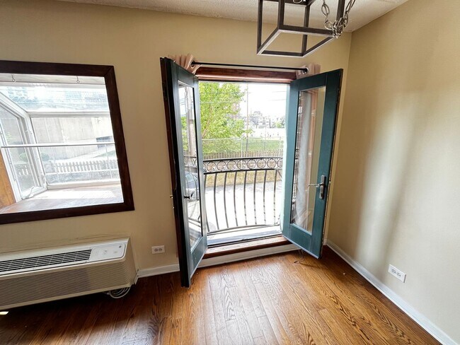 Building Photo - Spacious 2-story, 2-Bedroom Condo in Prime Buena Park Location Near the Lake