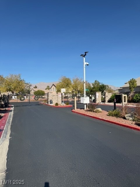 Building Photo - 4932 Royal Lake Ave