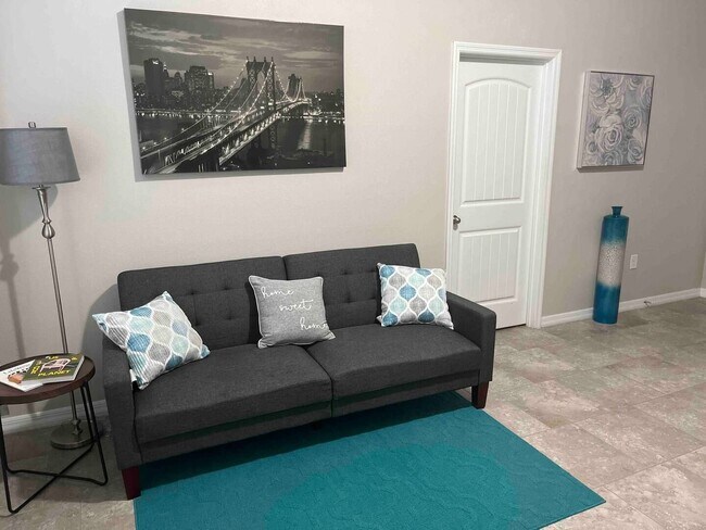 Building Photo - Furnished 1-Bedroom Apartment in Kindred –...