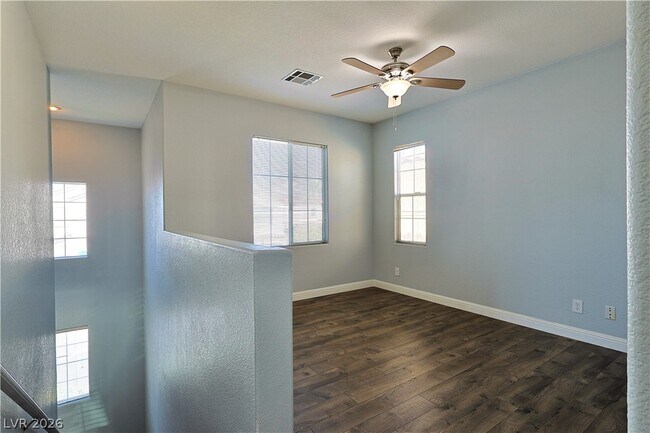 Building Photo - 1287 Horizon Village Ave
