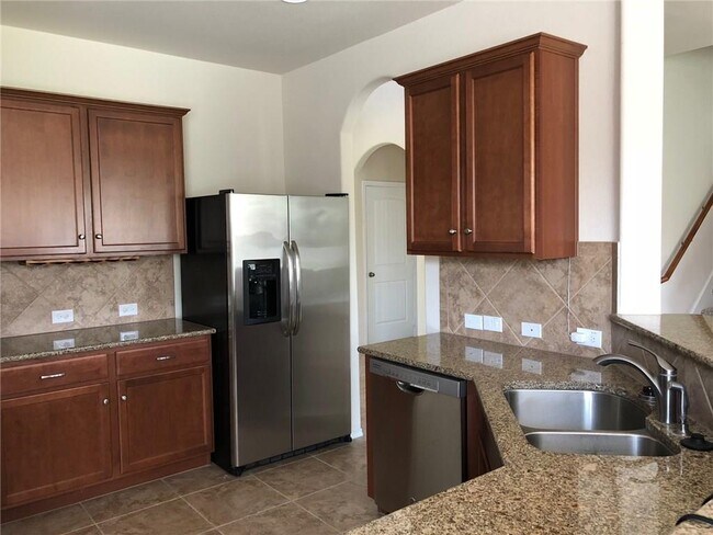 Building Photo - 18713 Falcon Pointe Blvd
