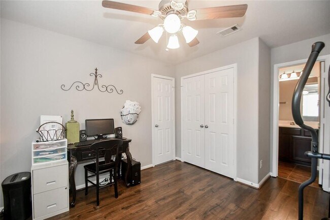 Building Photo - 5622 Scoria Rock Dr