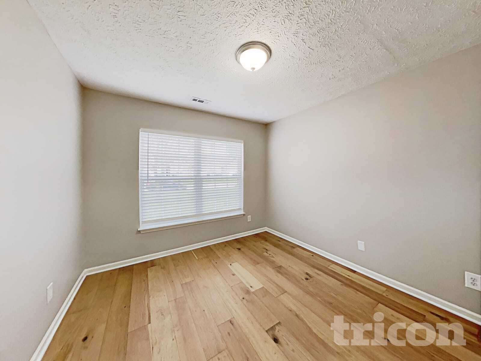 Building Photo - 4021 Deer Run Trce