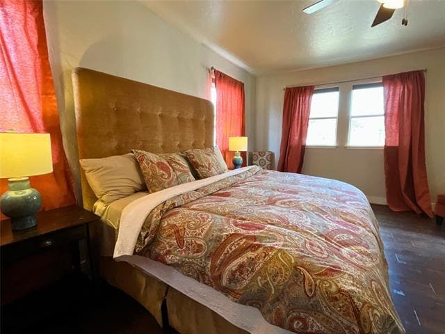 Building Photo - 104 NE 2nd St