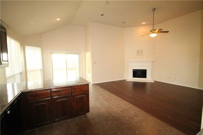 Building Photo - Freshly painted with new flooring