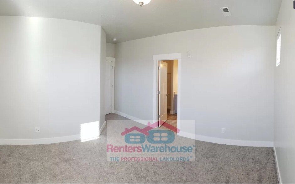 Building Photo - 13084 S Tortola Dr