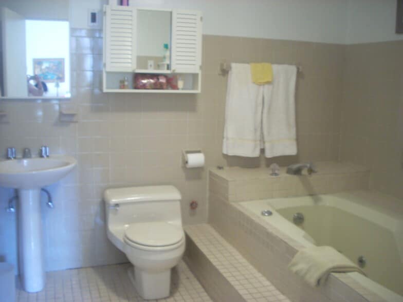 Master Bth - 471 Broadway