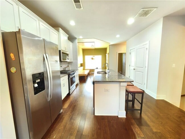 Building Photo - 3797 Oxford Cir