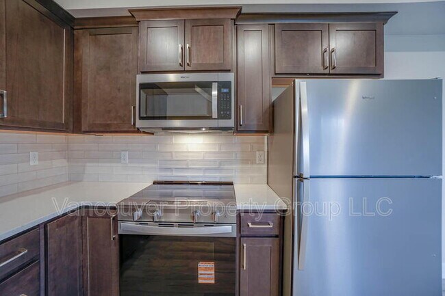 Building Photo - 313 E Caribou Ct