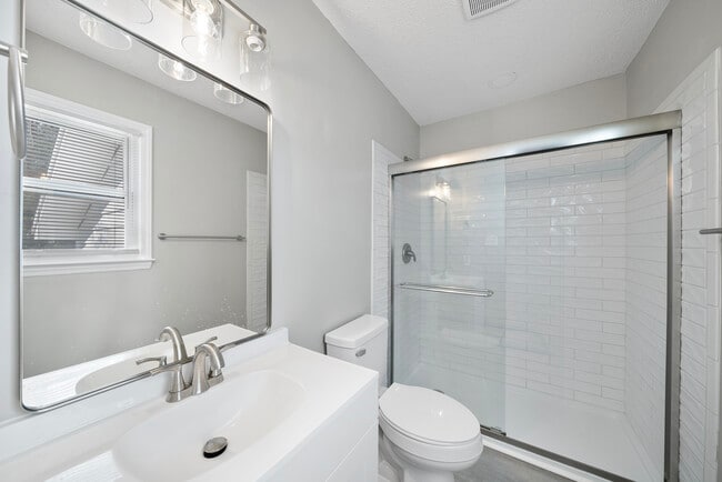 Building Photo - Mayodan