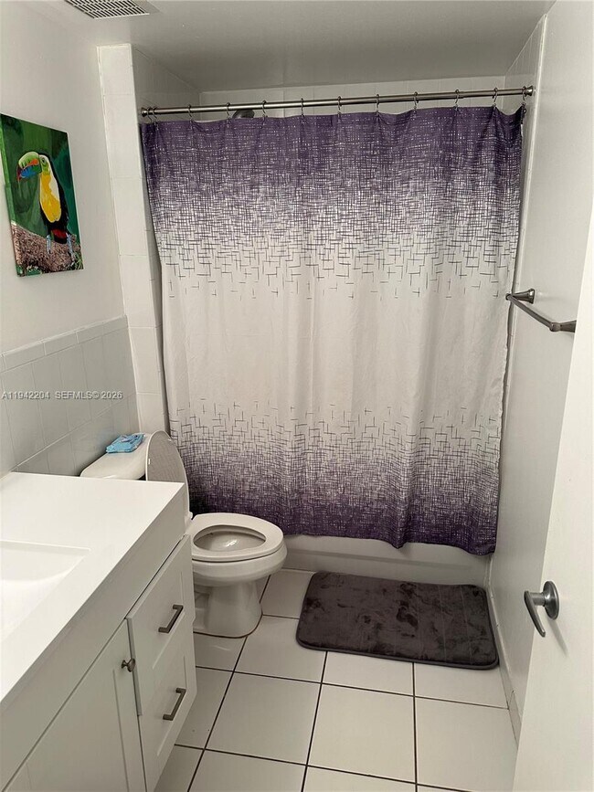 Building Photo - 471 NE 25th St