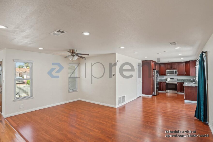 Building Photo - 3418 Sagewood Ln