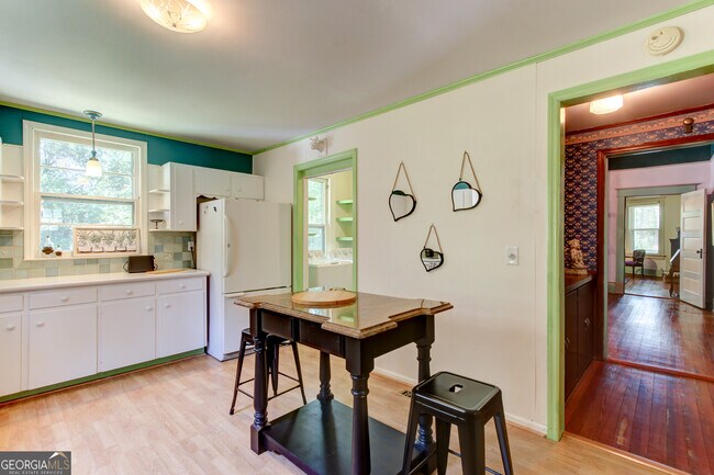 Building Photo - 127 Wilkins Rd