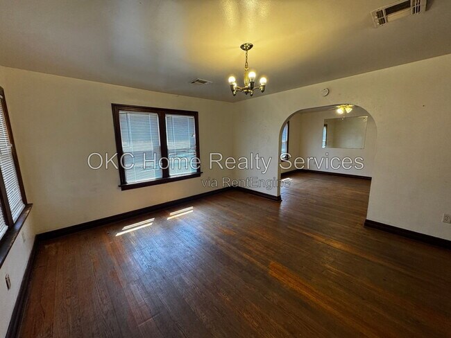 Building Photo - 2840 NW 23rd St