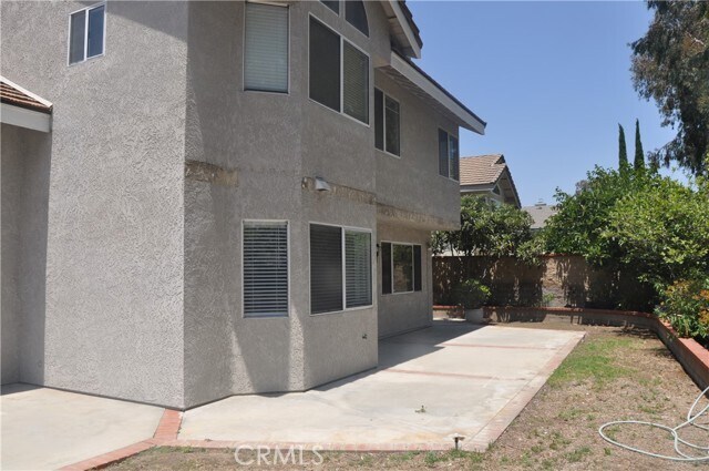 Building Photo - 206 Goldenrod Dr