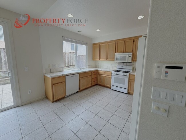 Building Photo - 31 Cymbidium Cir