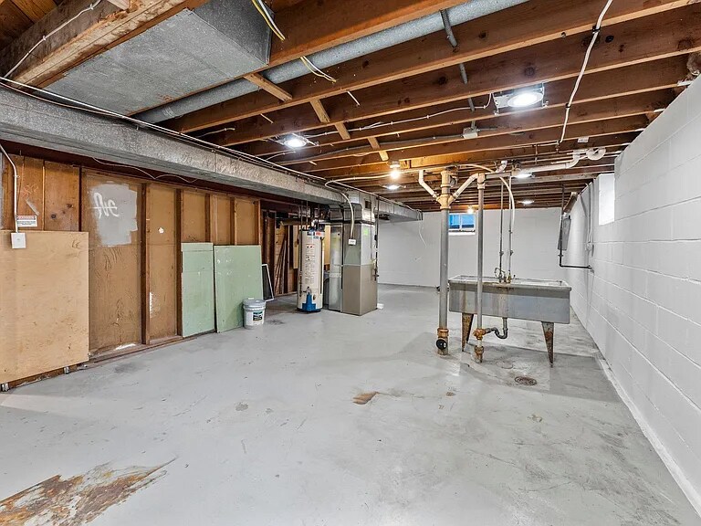 Building Photo - 5146 Vincent Ave N