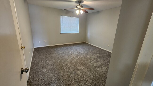 Building Photo - 7800 Summer Pl Dr