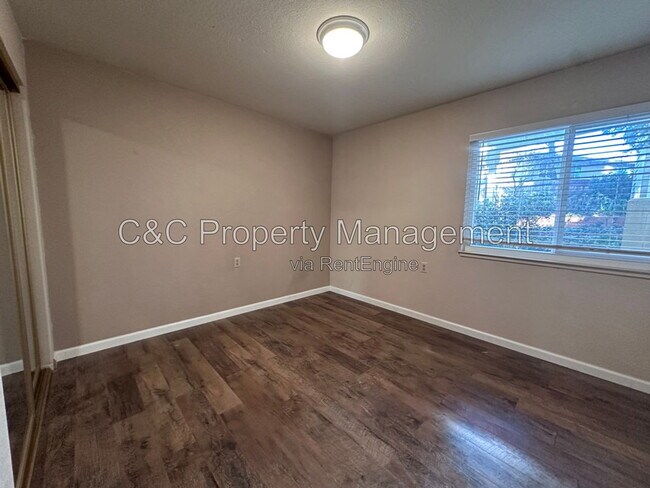 Building Photo - 11330 Fair Oaks Blvd