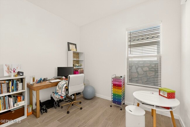 Building Photo - 905 Witton Pl