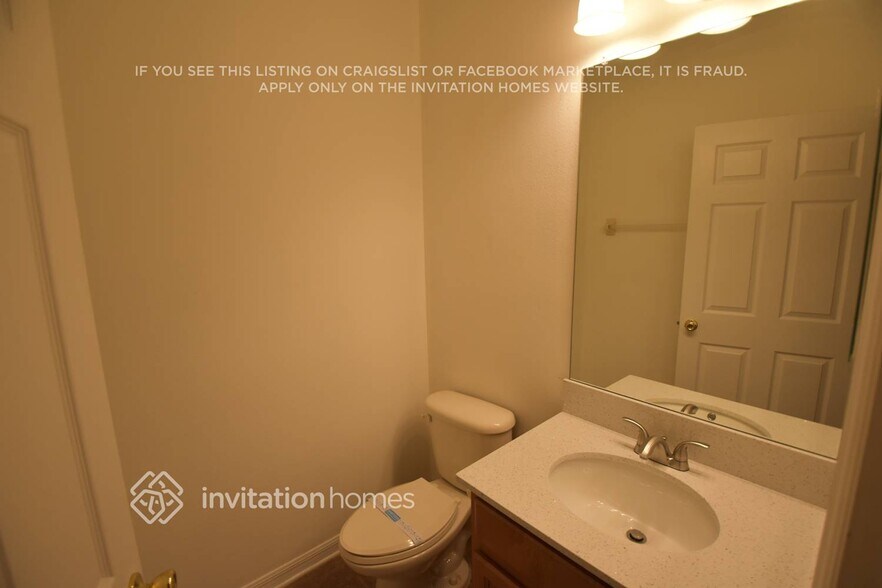 Building Photo - 14020 Eden Isle Blvd