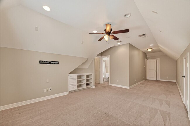 Building Photo - 5319 Fayette St