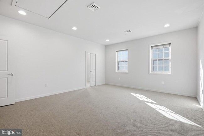 Building Photo - 118 Bancroft Mills Rd