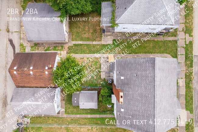 Building Photo - 553 Farnsworth Ave