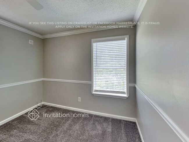 Building Photo - 2342 Glencairn Ln SW