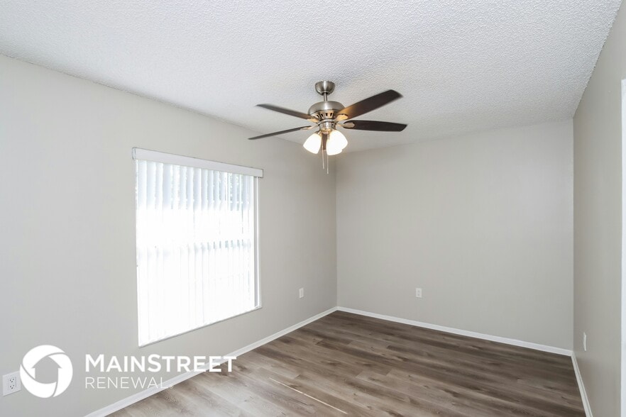 Building Photo - 944 S Kentucky Ave