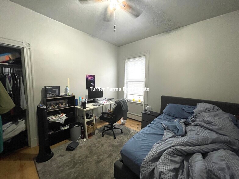 Building Photo - 36 Cherokee St