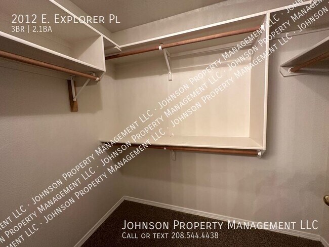 Building Photo - 2012 E Explorer Pl