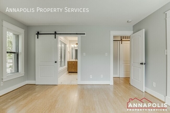 Building Photo - 11 Spa Creek Landing