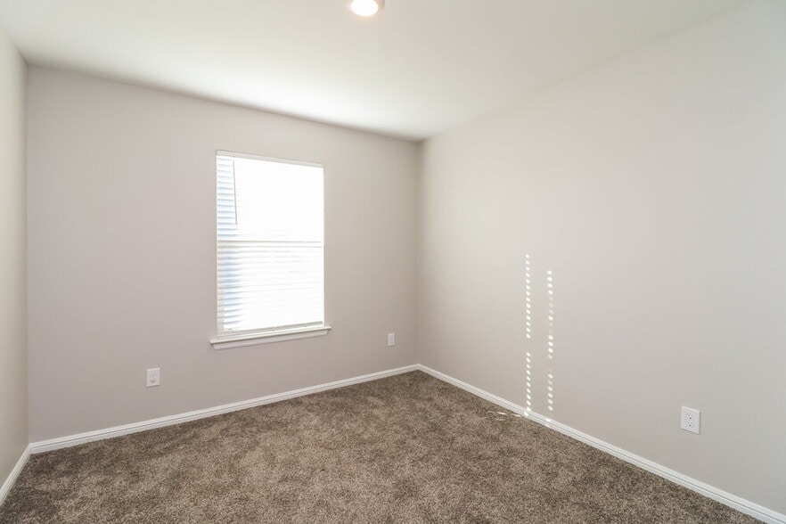 Building Photo - 10373 Fort Belknap Trail