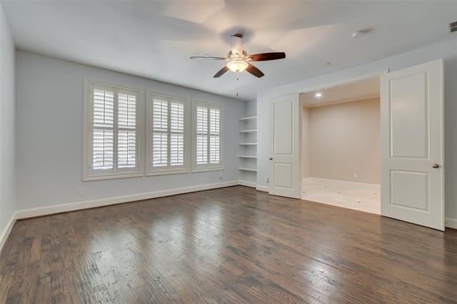 Building Photo - 2160 Helsminster Dr