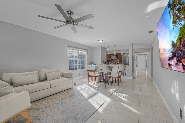 Building Photo - 1629 Sweden Ln